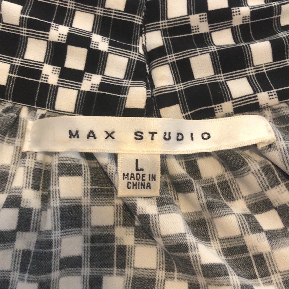 Max Studio Euc Sleeveless Top - image 7